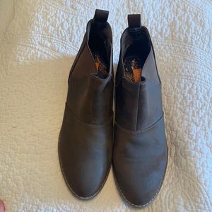 Rocket dog brown booties